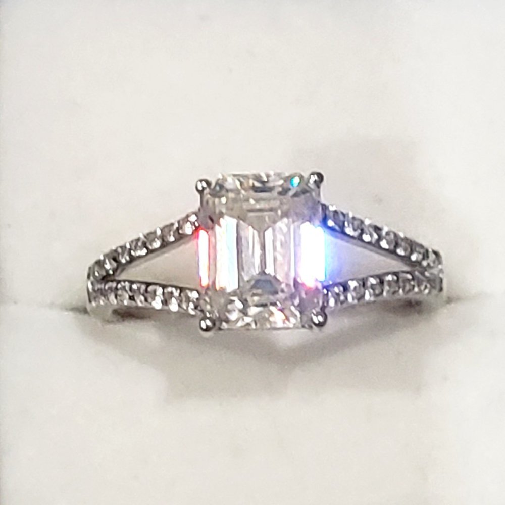 Strontium Titanate & White Zircon Promise/Engage